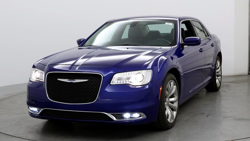 2018 Chrysler 300 Touring 4