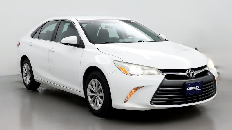 2016 Toyota Camry LE Hero Image