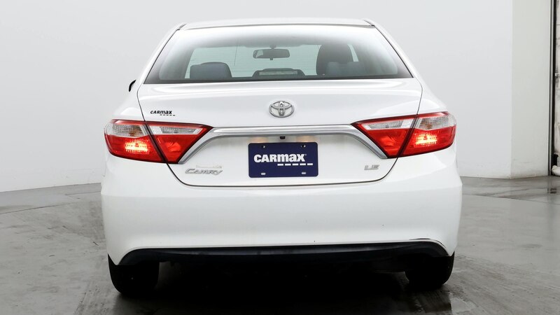 2016 Toyota Camry LE 6