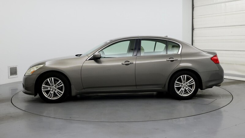 2013 INFINITI G37 Journey 3