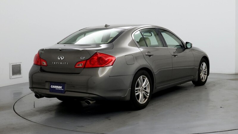 2013 INFINITI G37 Journey 8