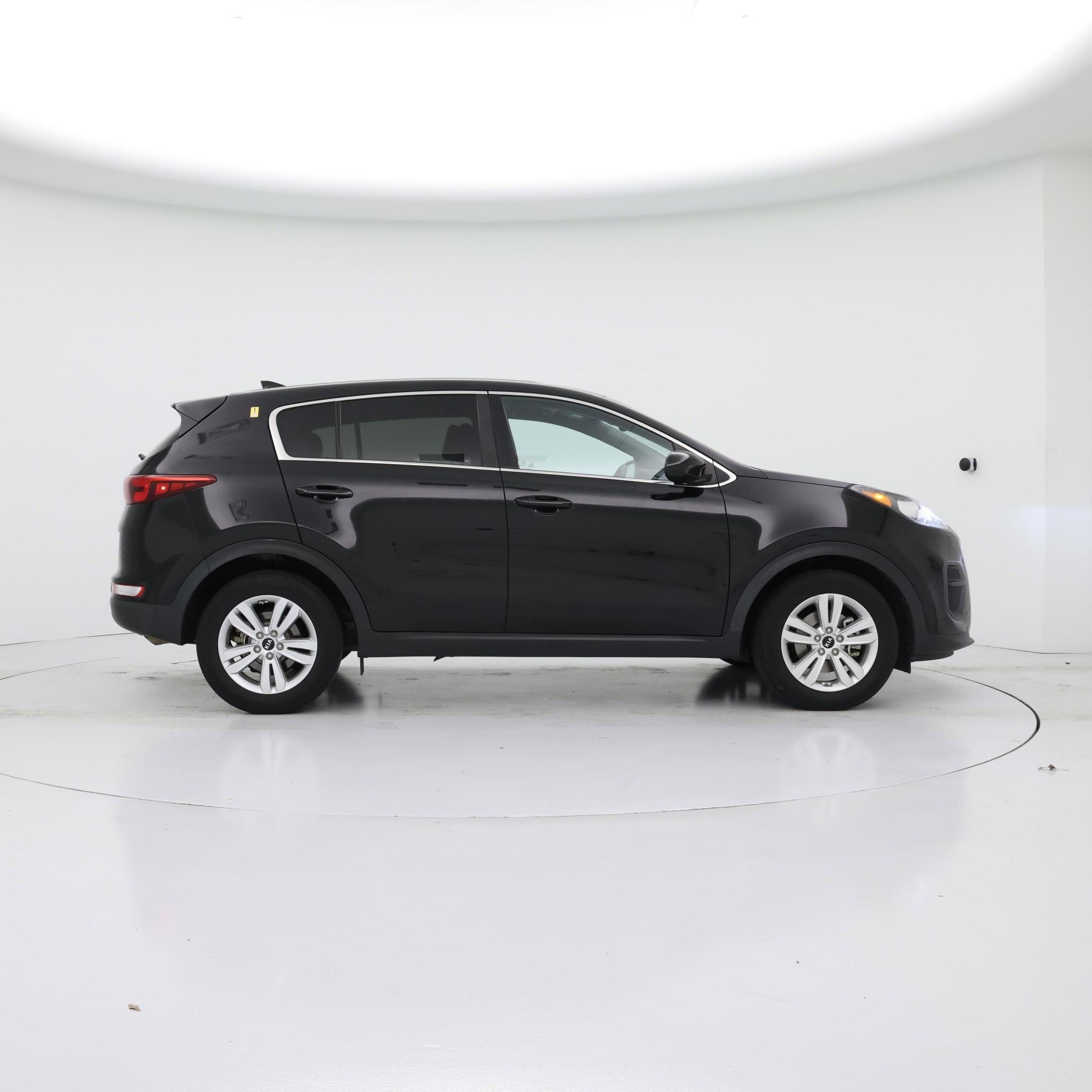 Thumbnail: 2017 Kia Sportage - 7