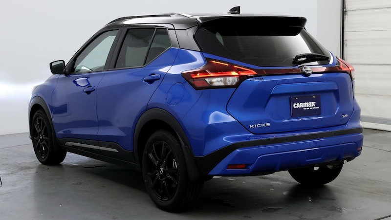 2022 Nissan Kicks SR 2