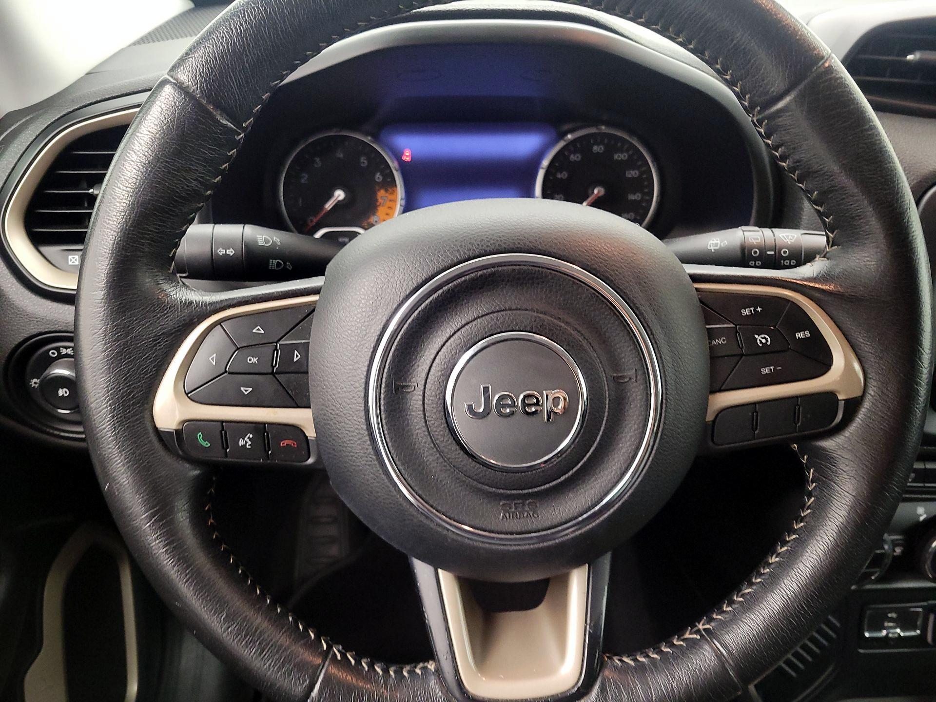 Thumbnail: 2016 Jeep Renegade - 10