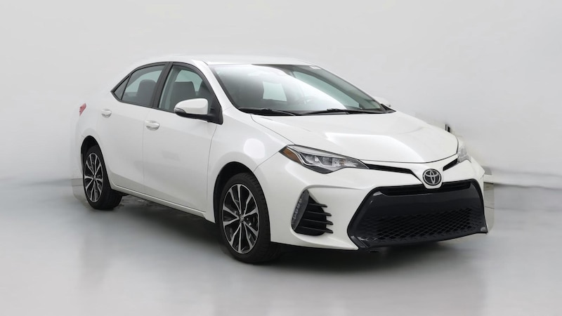 2017 Toyota Corolla SE Hero Image