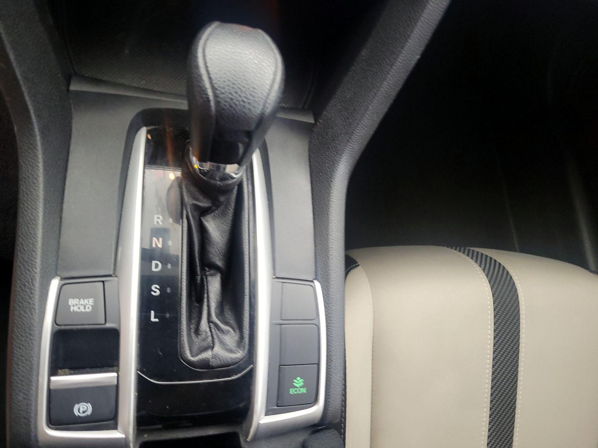 Thumbnail: 2016 Honda Civic - 15