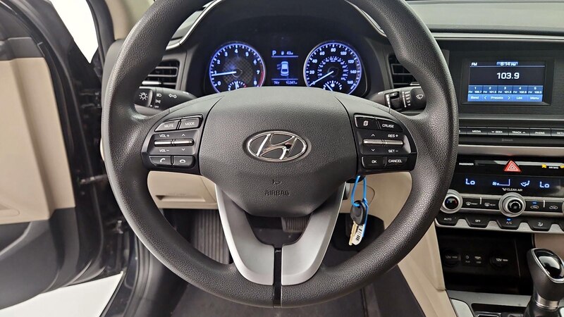 2020 Hyundai Elantra SE 10