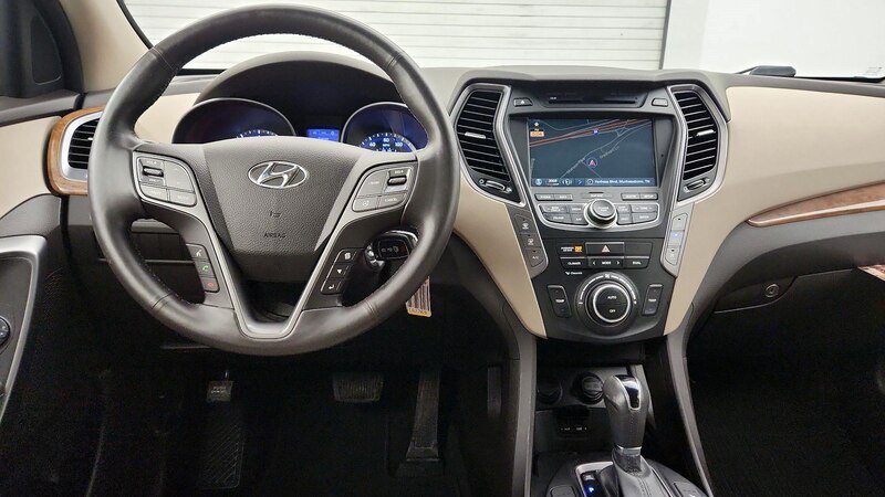 2013 Hyundai Santa Fe GLS 9