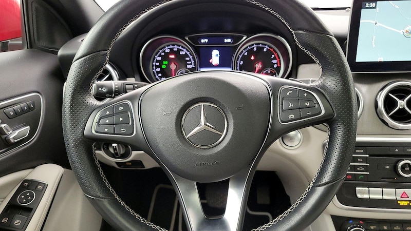 2018 Mercedes-Benz GLA 250 10