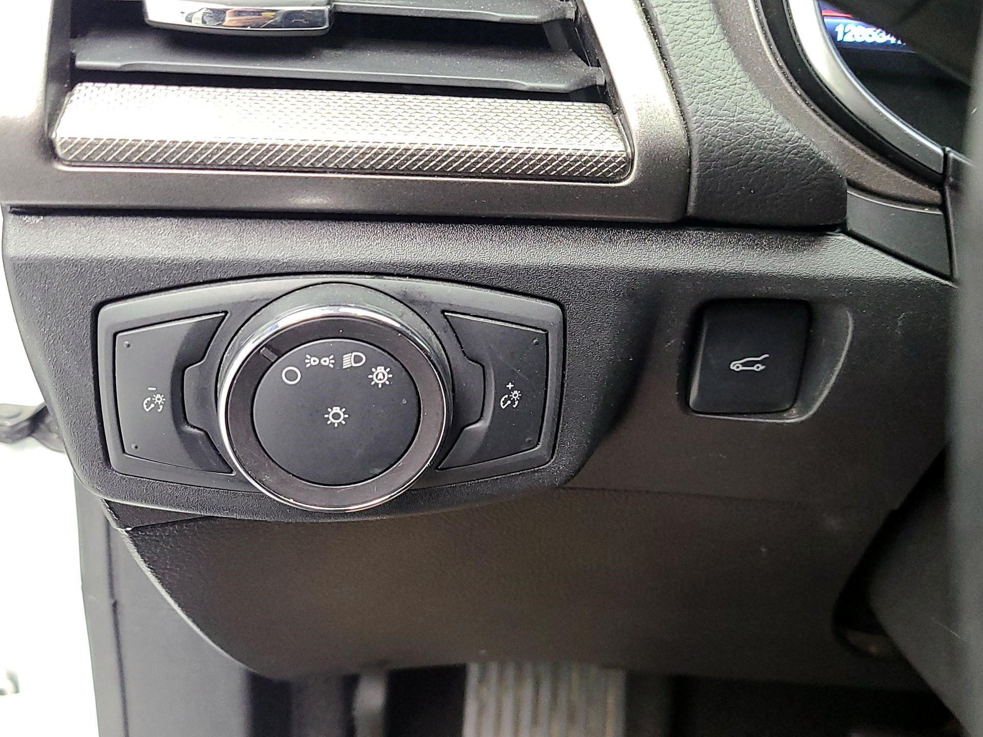 Thumbnail: 2019 Ford Fusion - 13