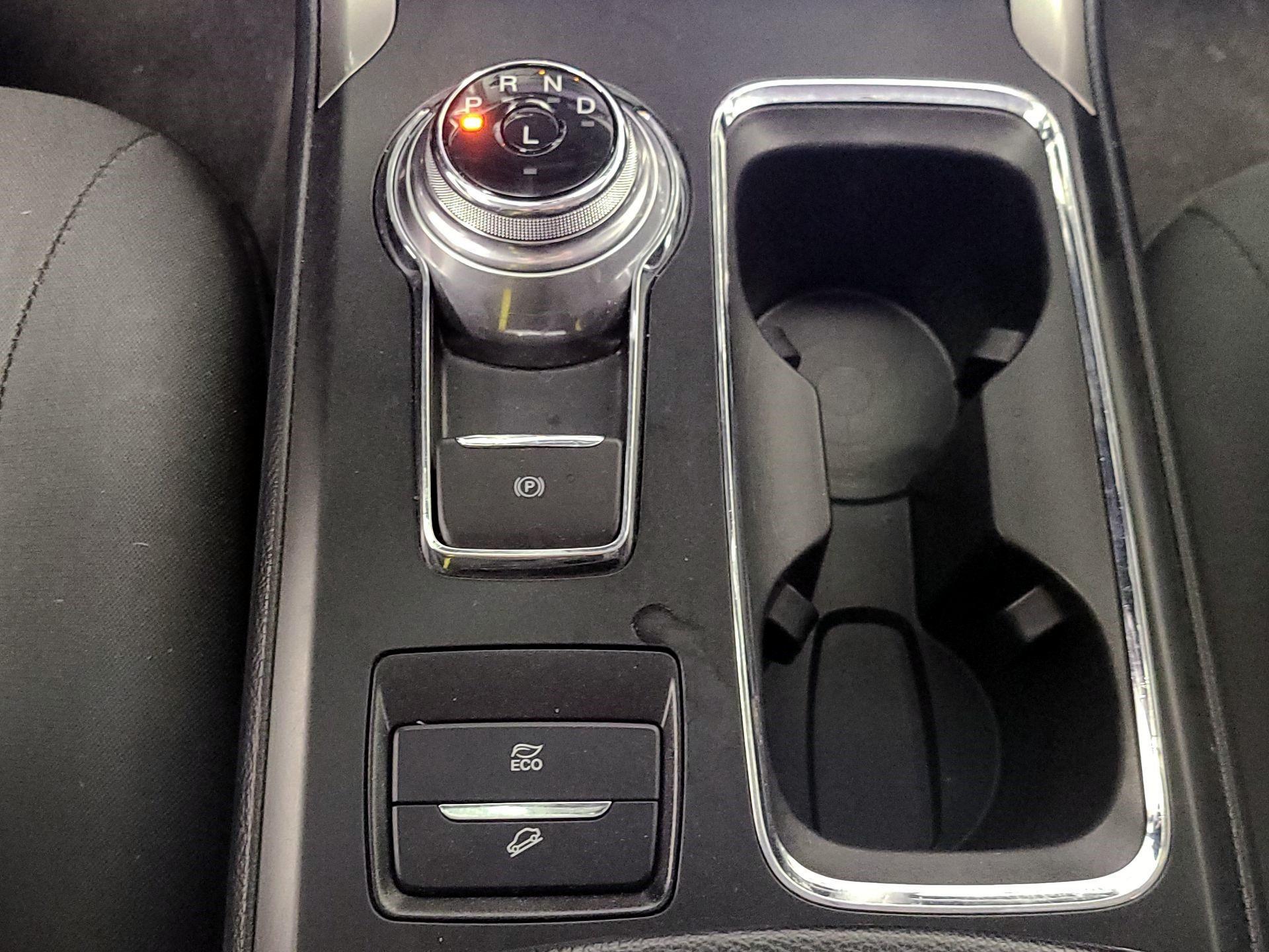Thumbnail: 2019 Ford Fusion - 18
