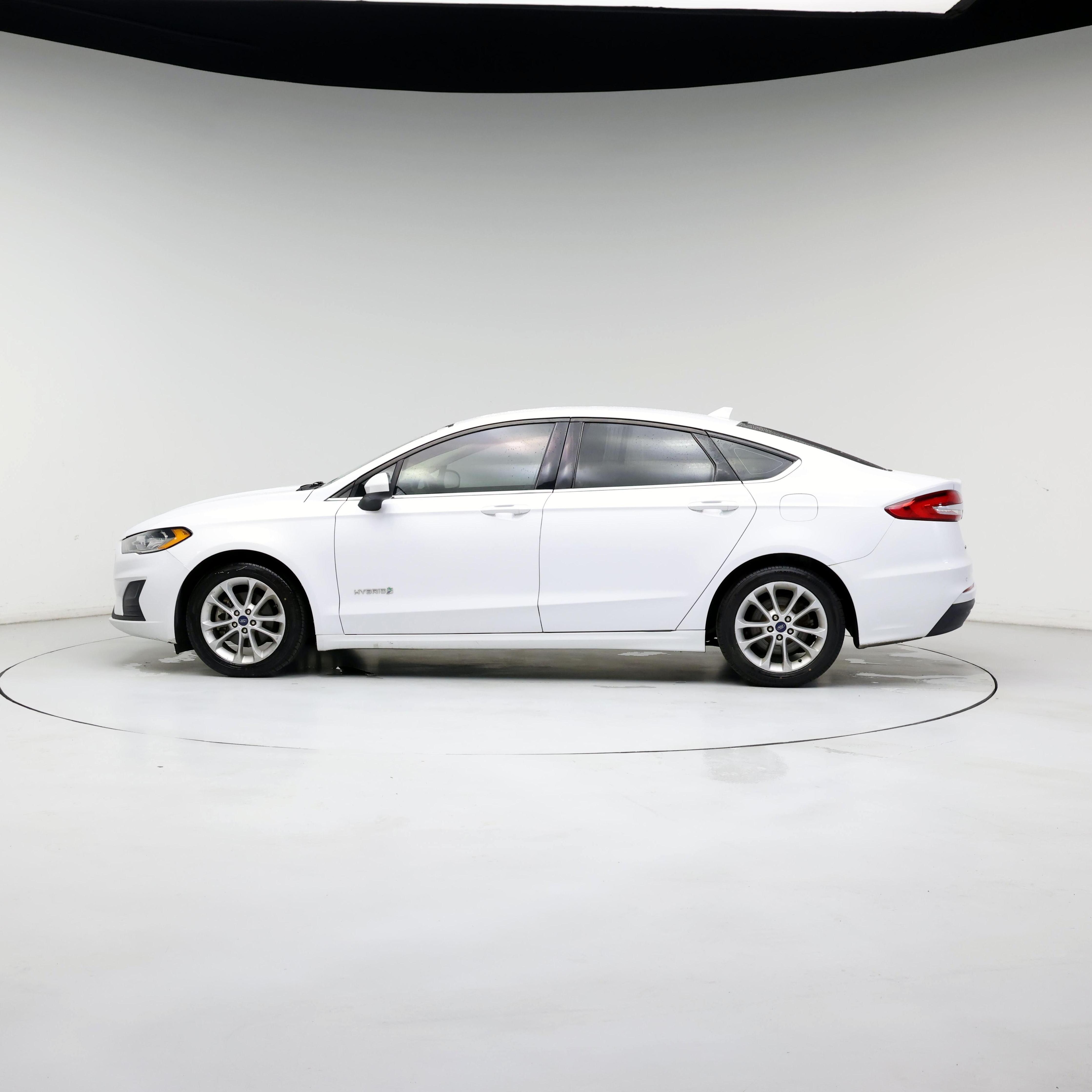 Thumbnail: 2019 Ford Fusion - 3