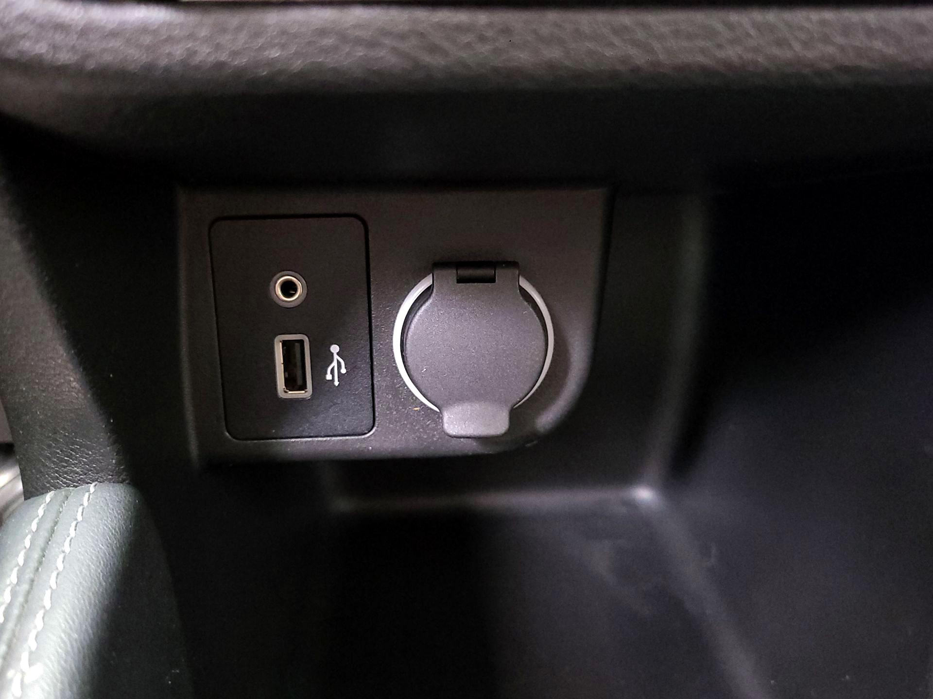 Thumbnail: 2019 Nissan Kicks - 18