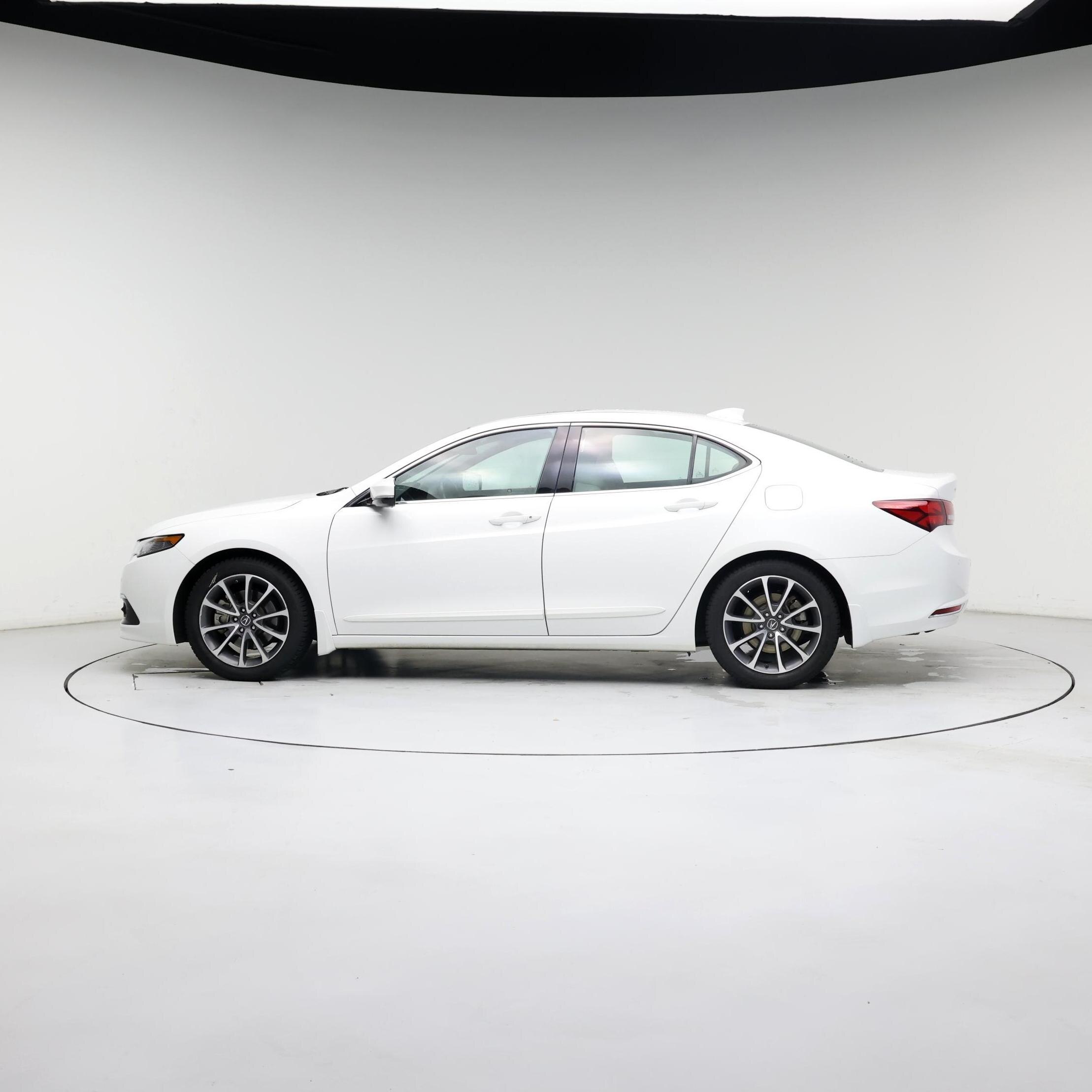 Thumbnail: 2015 Acura TLX - 3