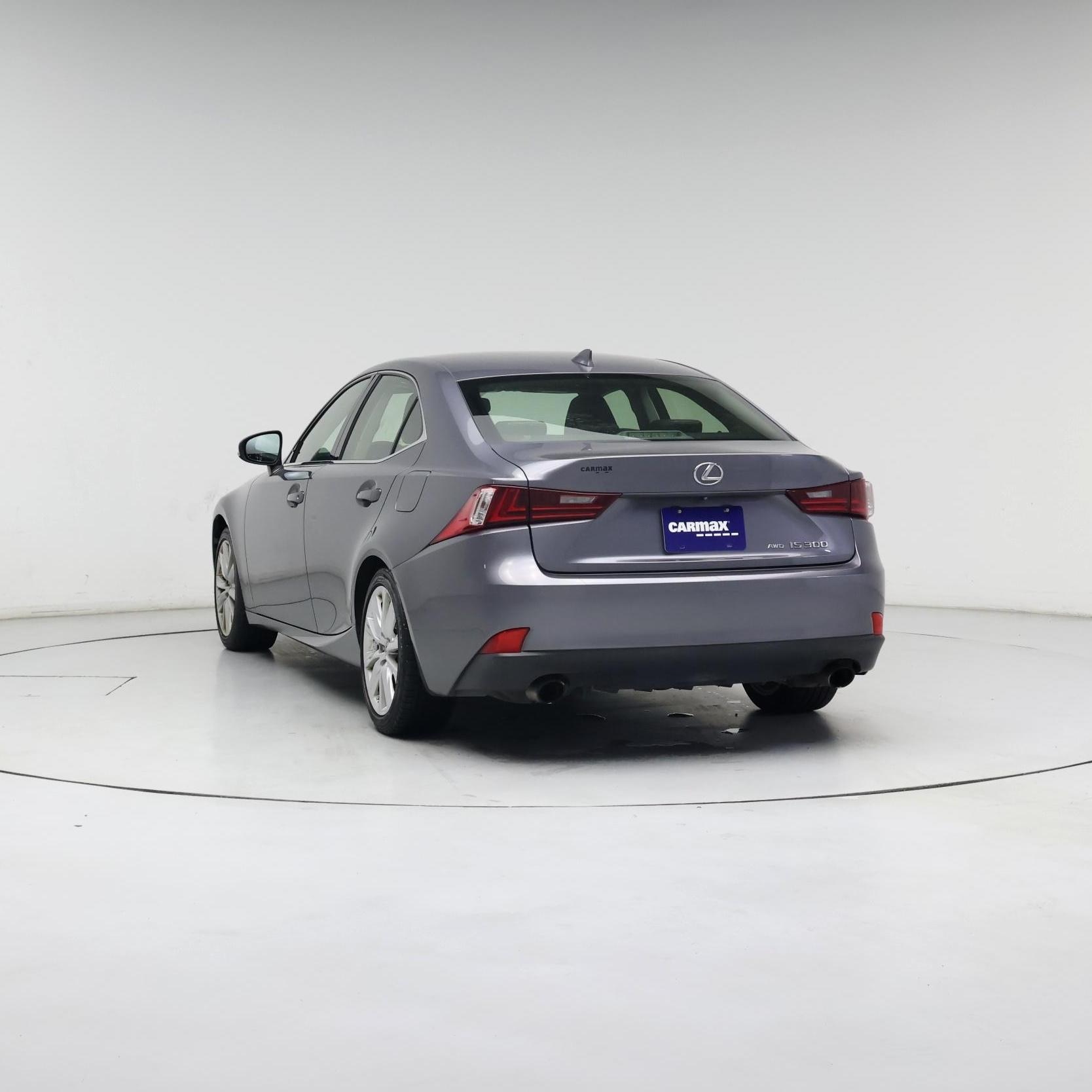 Thumbnail: 2016 Lexus IS - 2