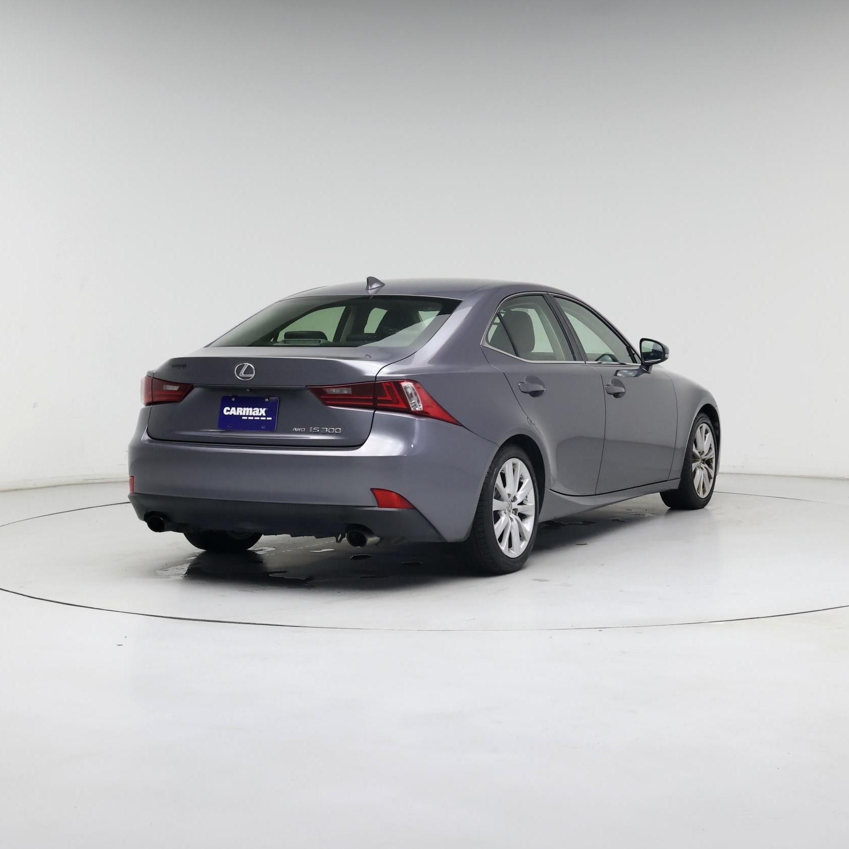 Thumbnail: 2016 Lexus IS - 8