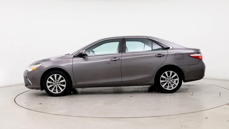 2016 Toyota Camry XLE 3