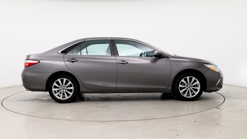 2016 Toyota Camry XLE 7