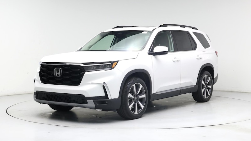 2023 Honda Pilot Touring 4