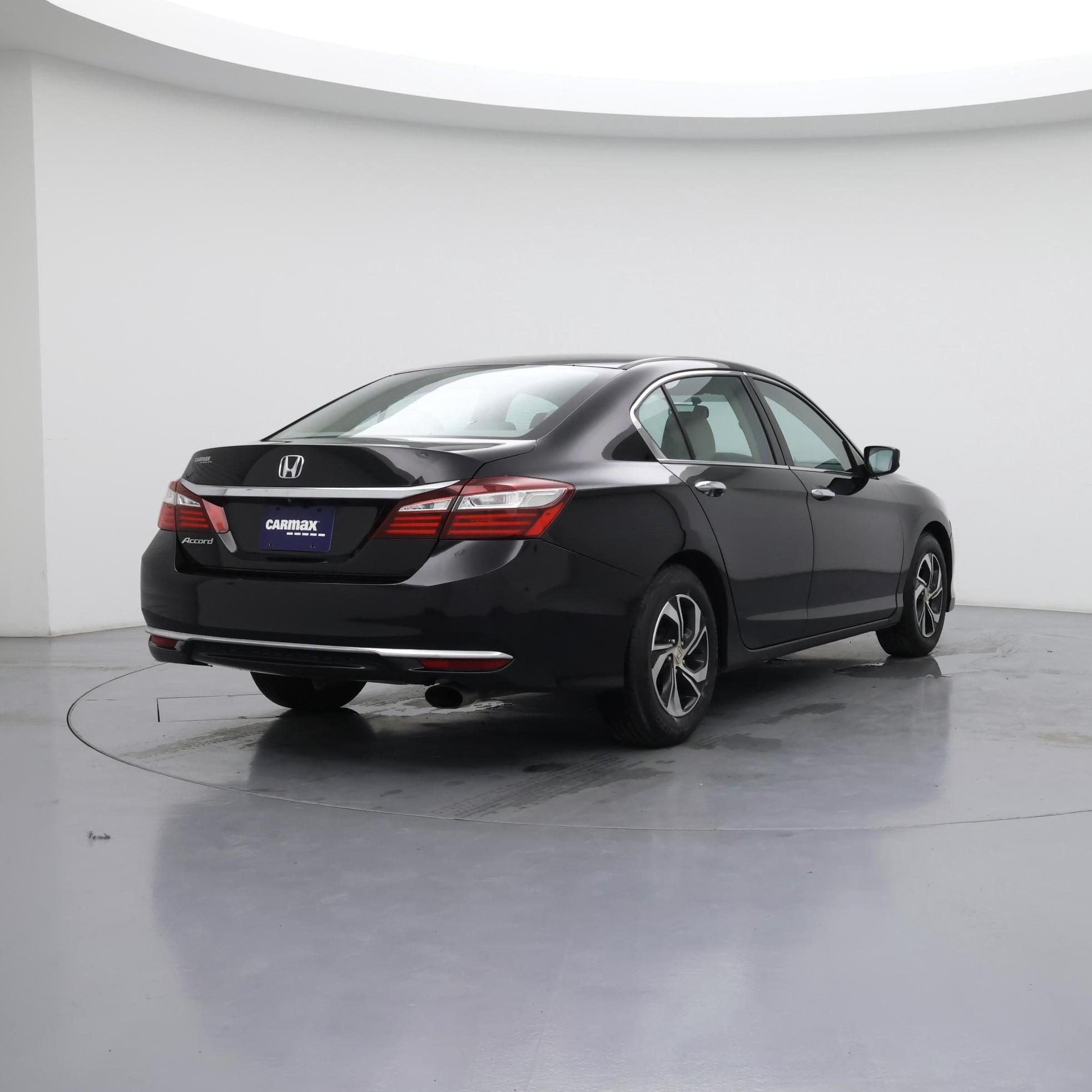 Thumbnail: 2016 Honda Accord - 8