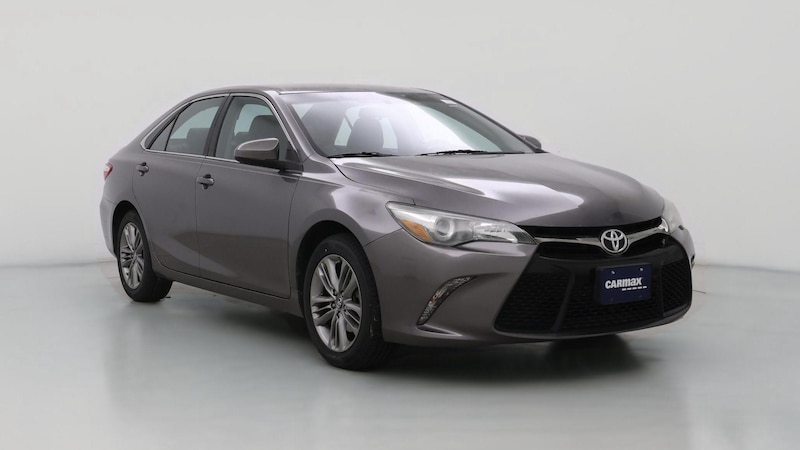 2016 Toyota Camry SE Hero Image