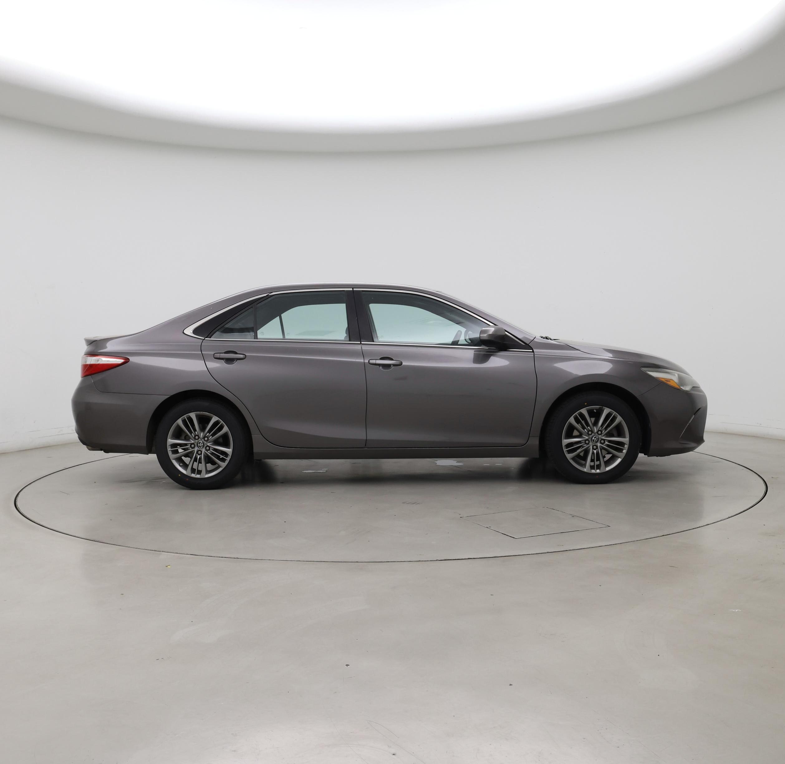 Thumbnail: 2016 Toyota Camry - 7