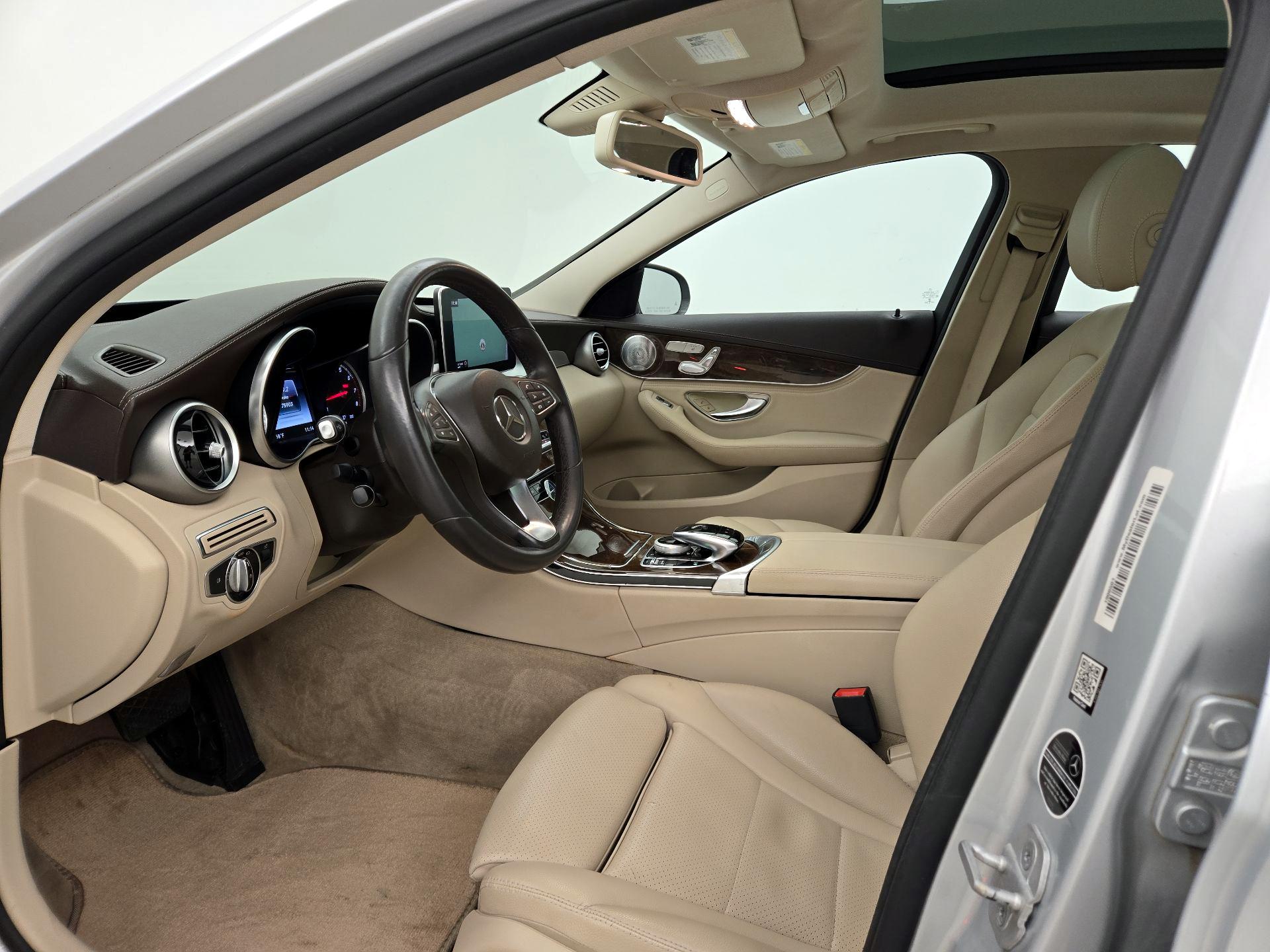Thumbnail: 2016 Mercedes-Benz C-Class - 11
