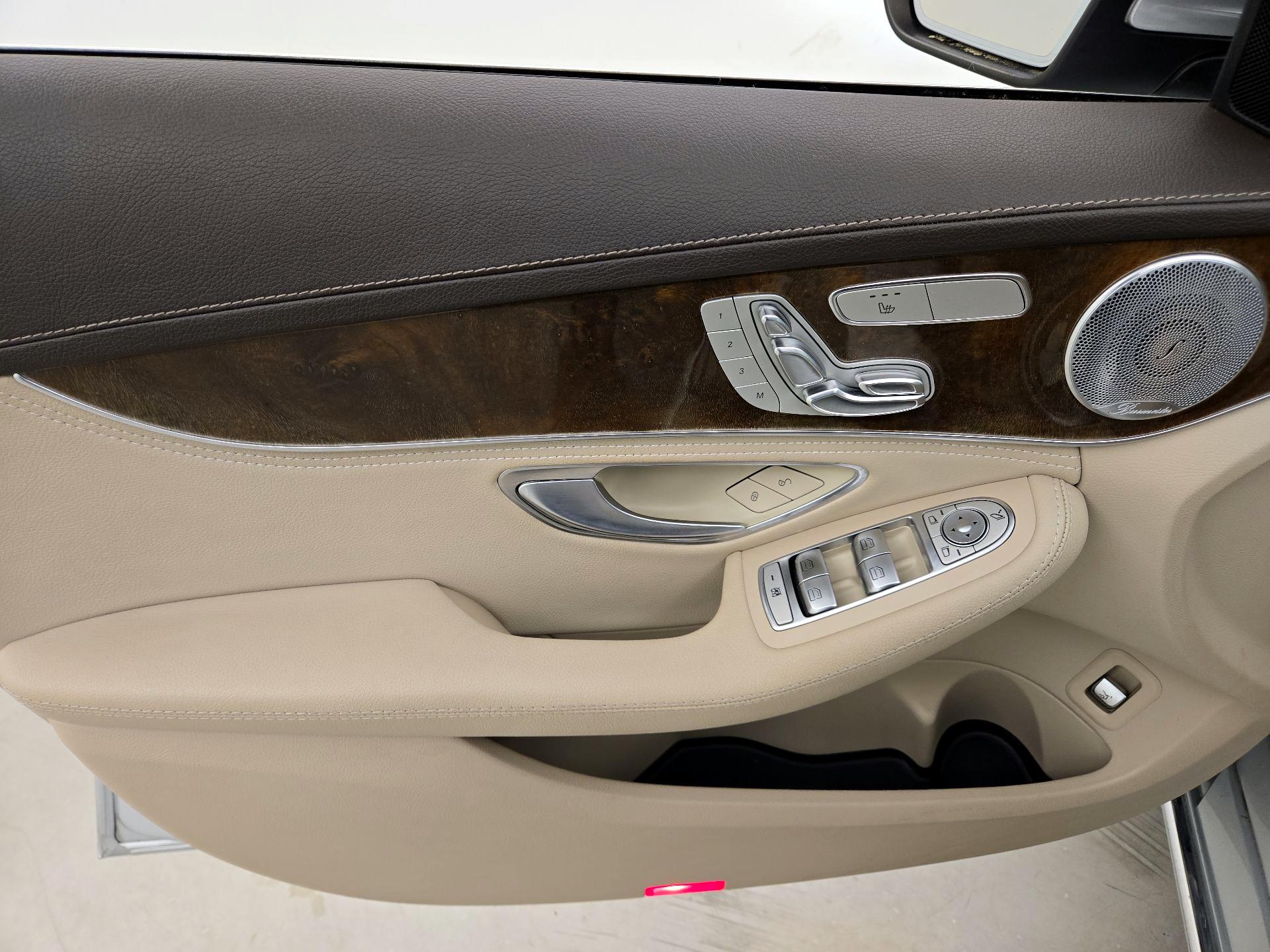Thumbnail: 2016 Mercedes-Benz C-Class - 12