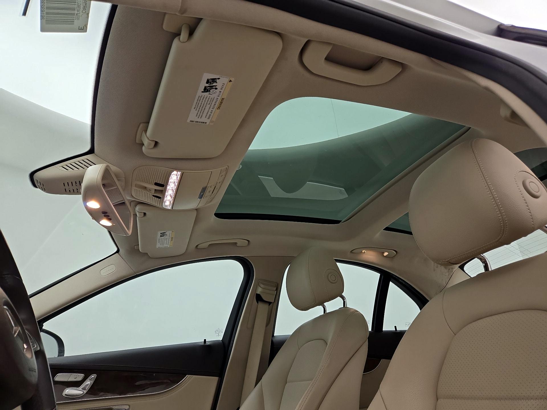 Thumbnail: 2016 Mercedes-Benz C-Class - 20