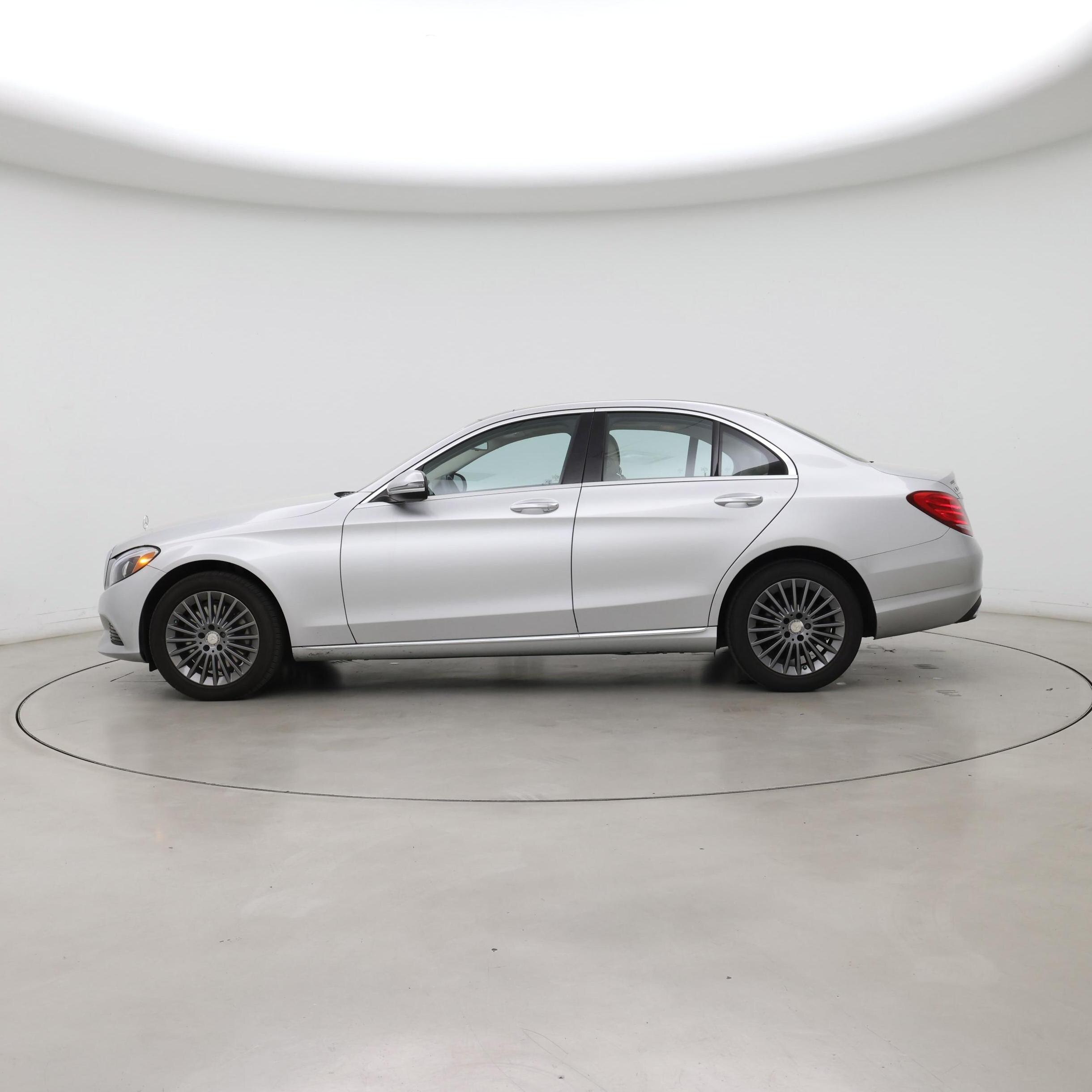 Thumbnail: 2016 Mercedes-Benz C-Class - 3