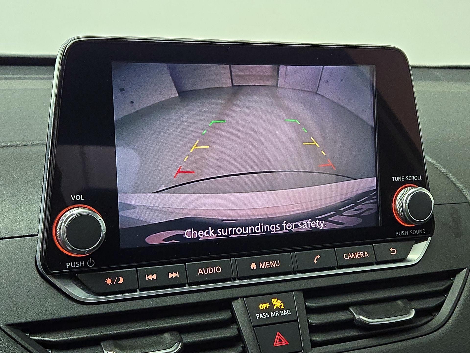 Thumbnail: 2020 Nissan Altima - 14