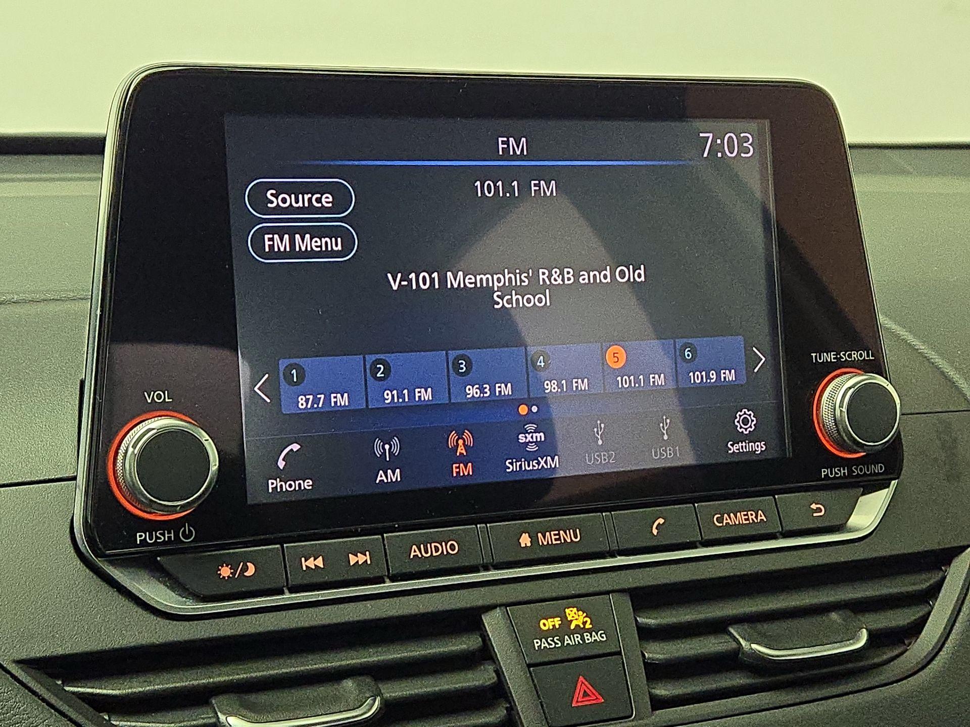 Thumbnail: 2020 Nissan Altima - 15