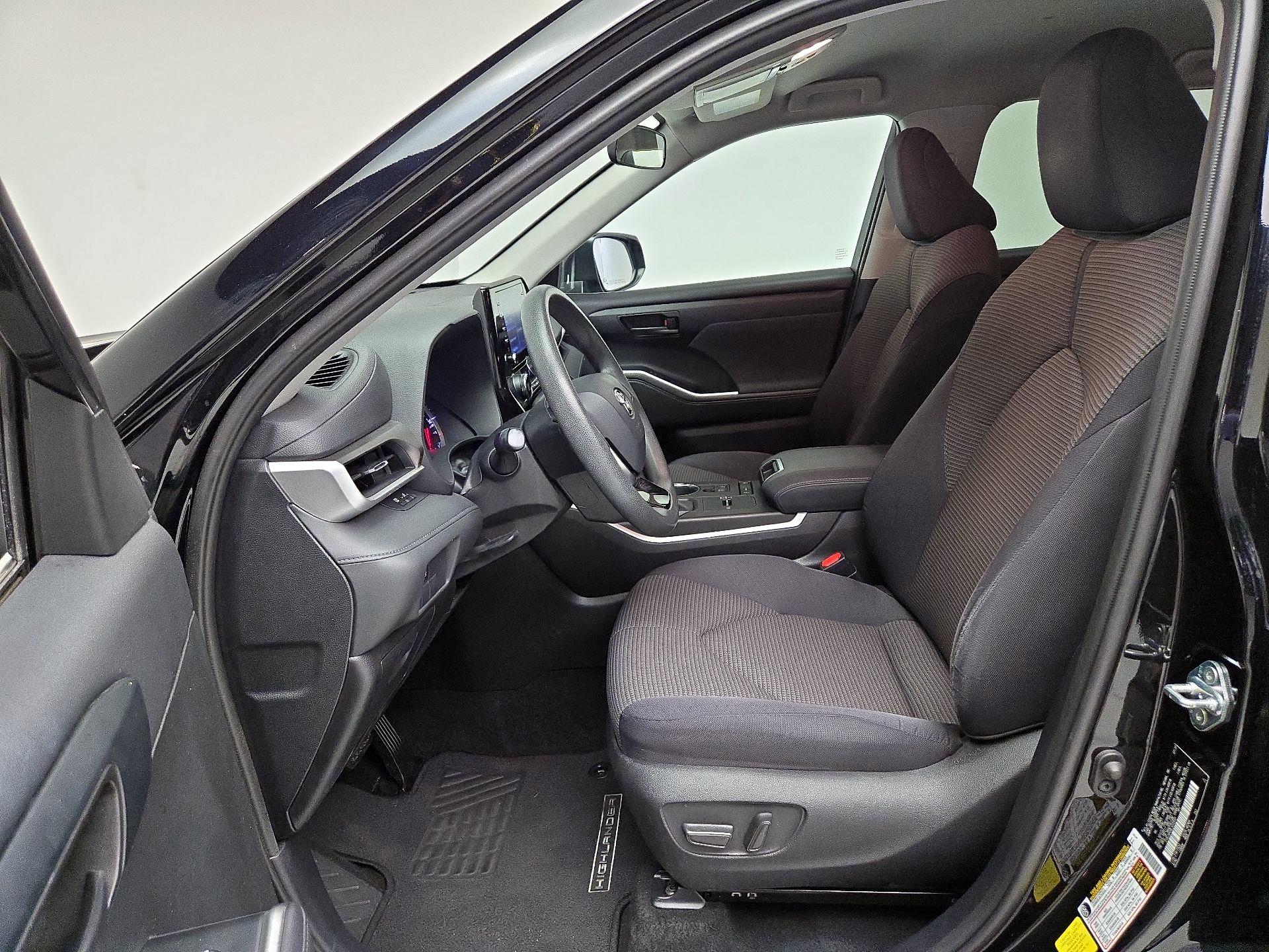 Thumbnail: 2020 Toyota Highlander - 11
