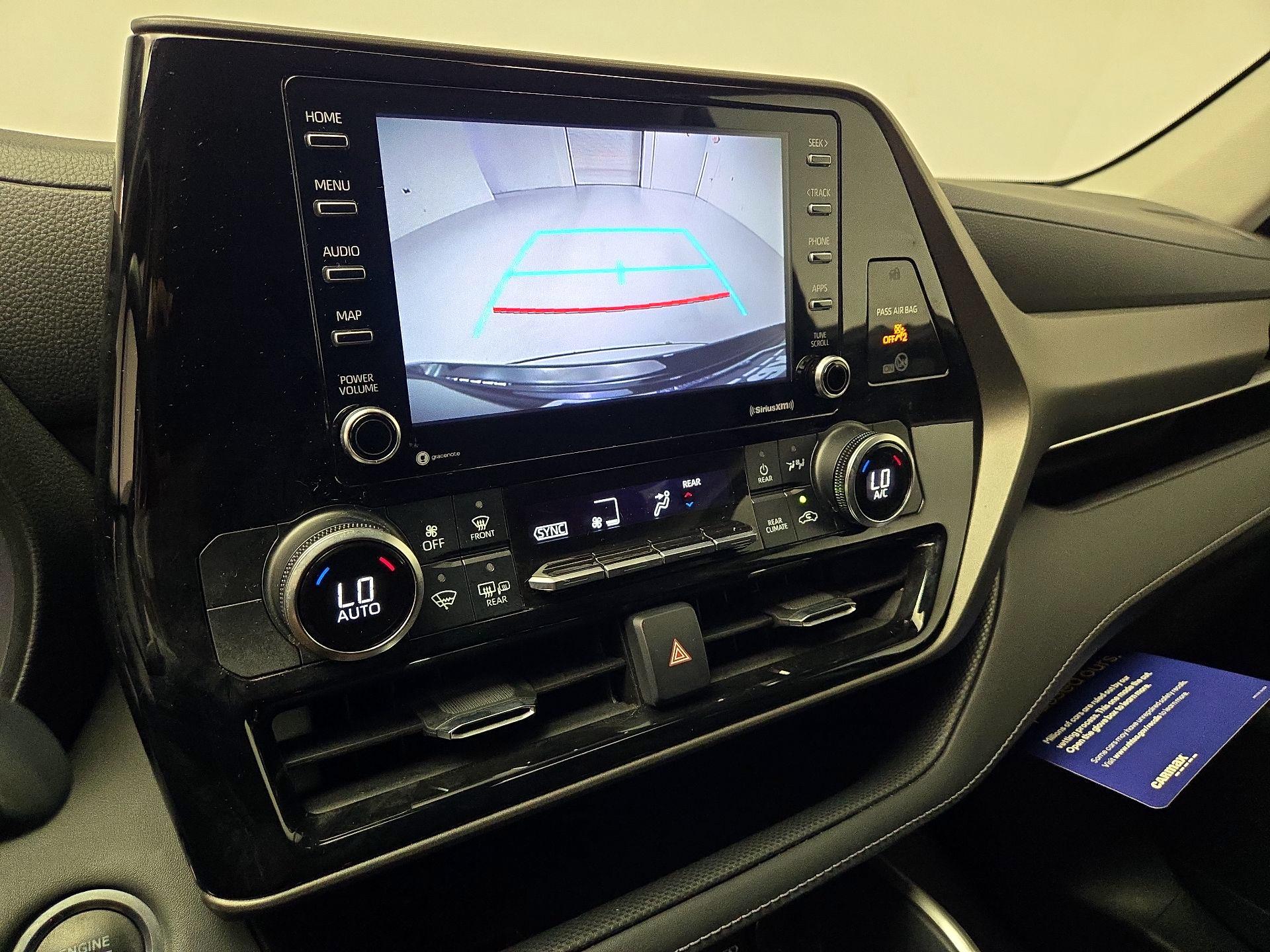 Thumbnail: 2020 Toyota Highlander - 14