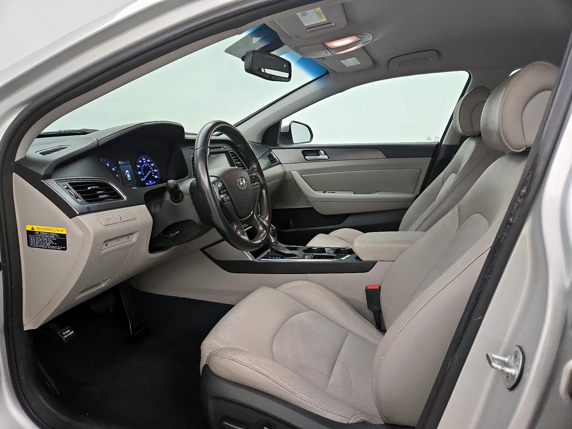 Thumbnail: 2015 Hyundai Sonata - 11