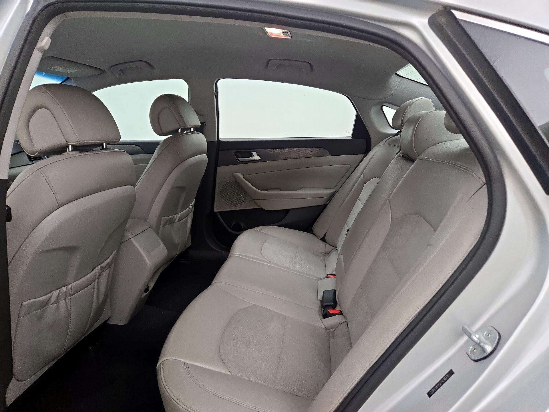 Thumbnail: 2015 Hyundai Sonata - 20