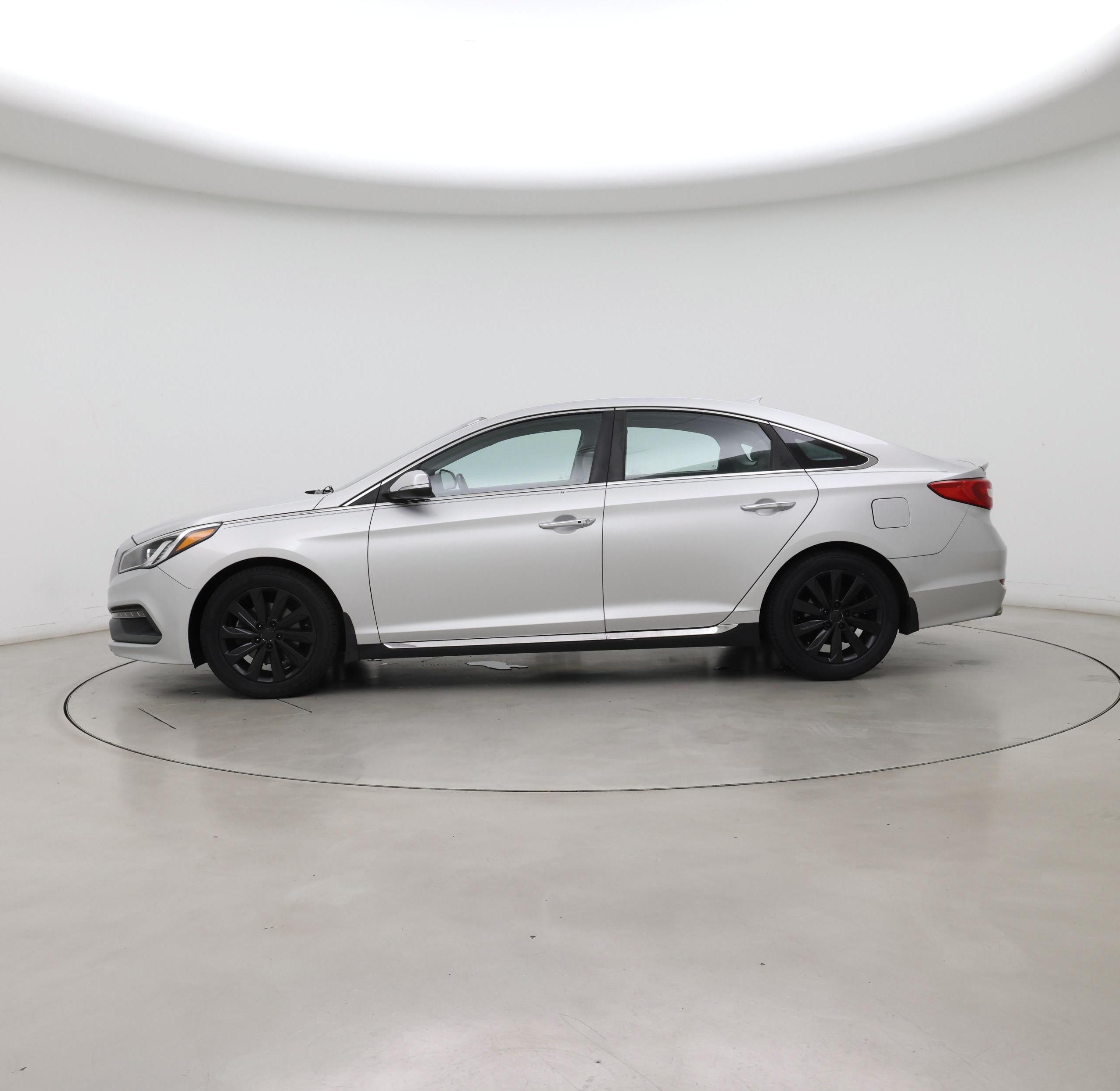 Thumbnail: 2015 Hyundai Sonata - 3
