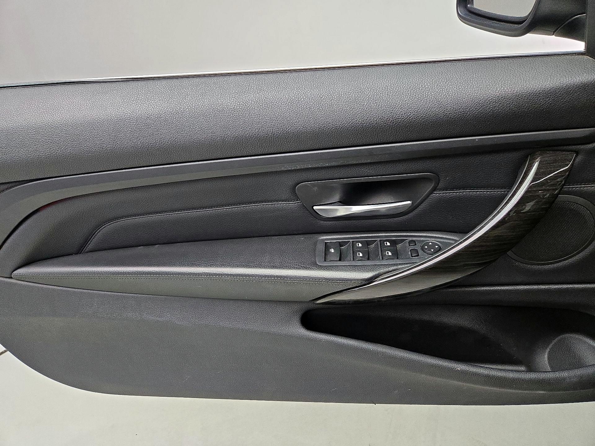 Thumbnail: 2015 BMW 4 Series - 12