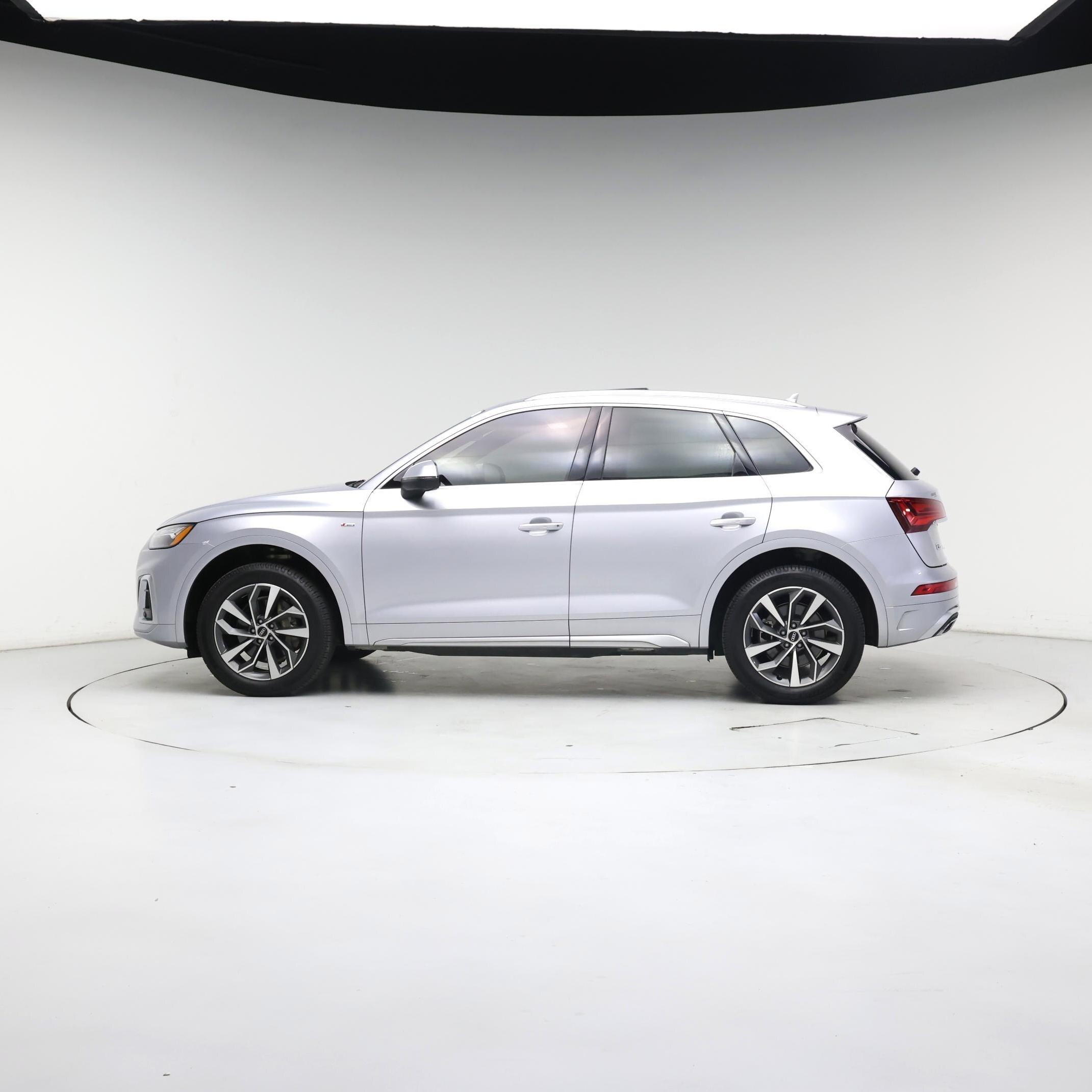 Thumbnail: 2022 Audi Q5 - 3