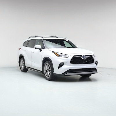 White 2022 Toyota Highlander Hybrid Platinum