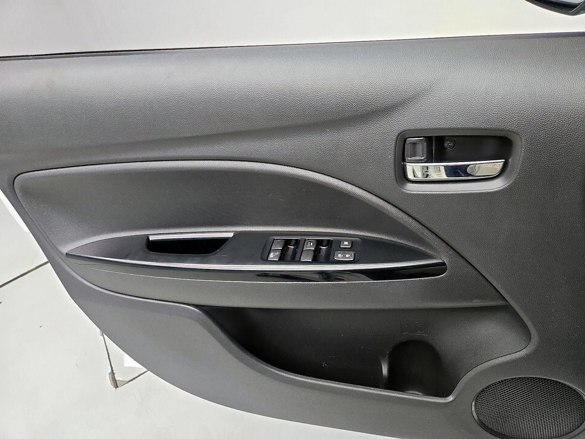 Thumbnail: 2019 Mitsubishi Mirage - 12