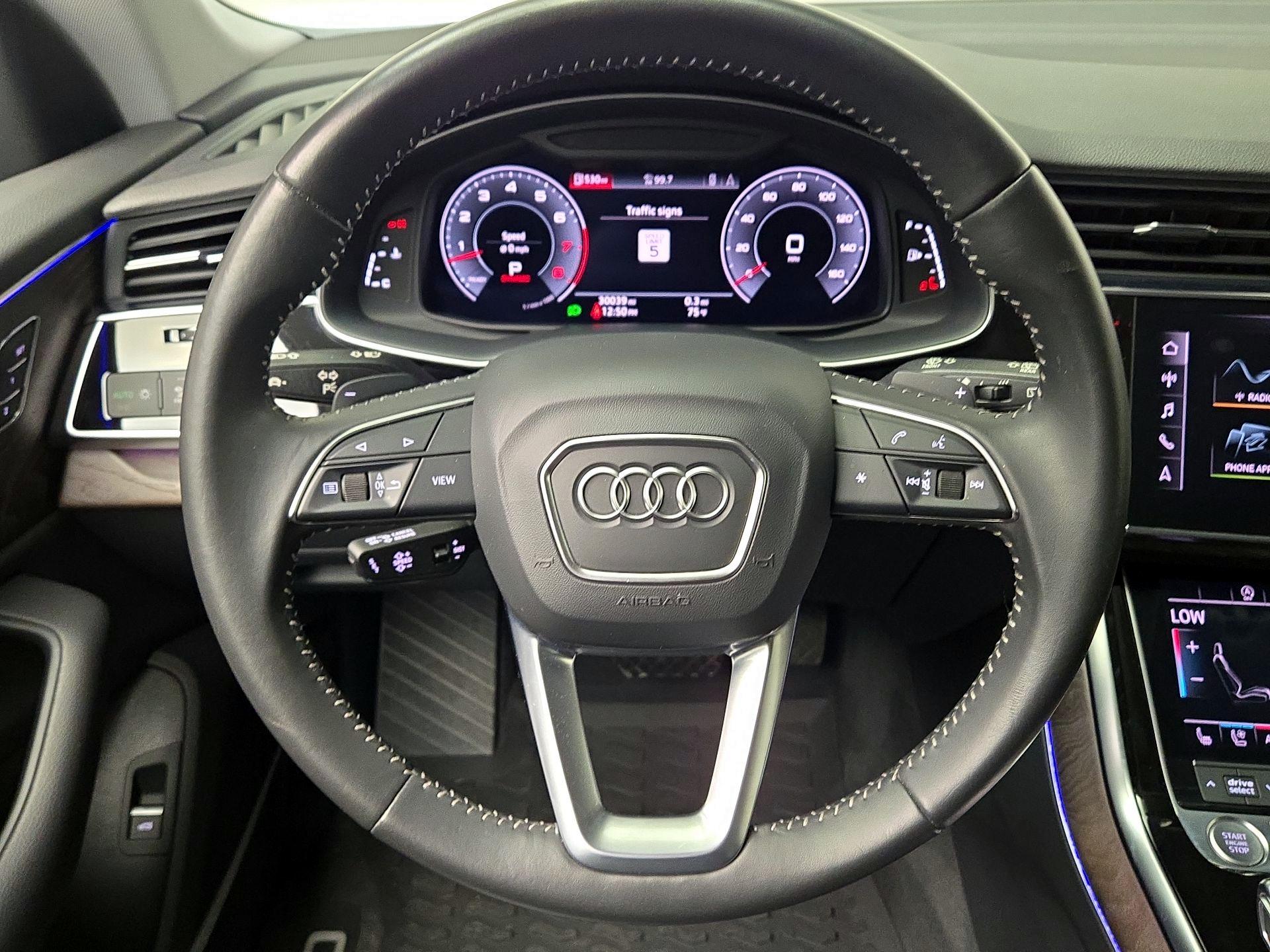 Thumbnail: 2020 Audi Q8 - 10