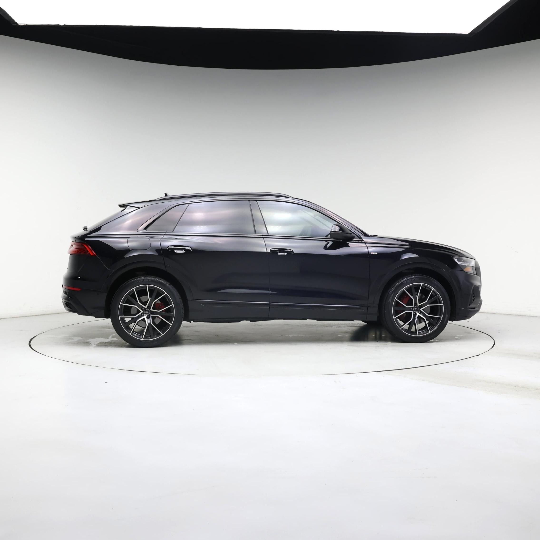 Thumbnail: 2020 Audi Q8 - 7
