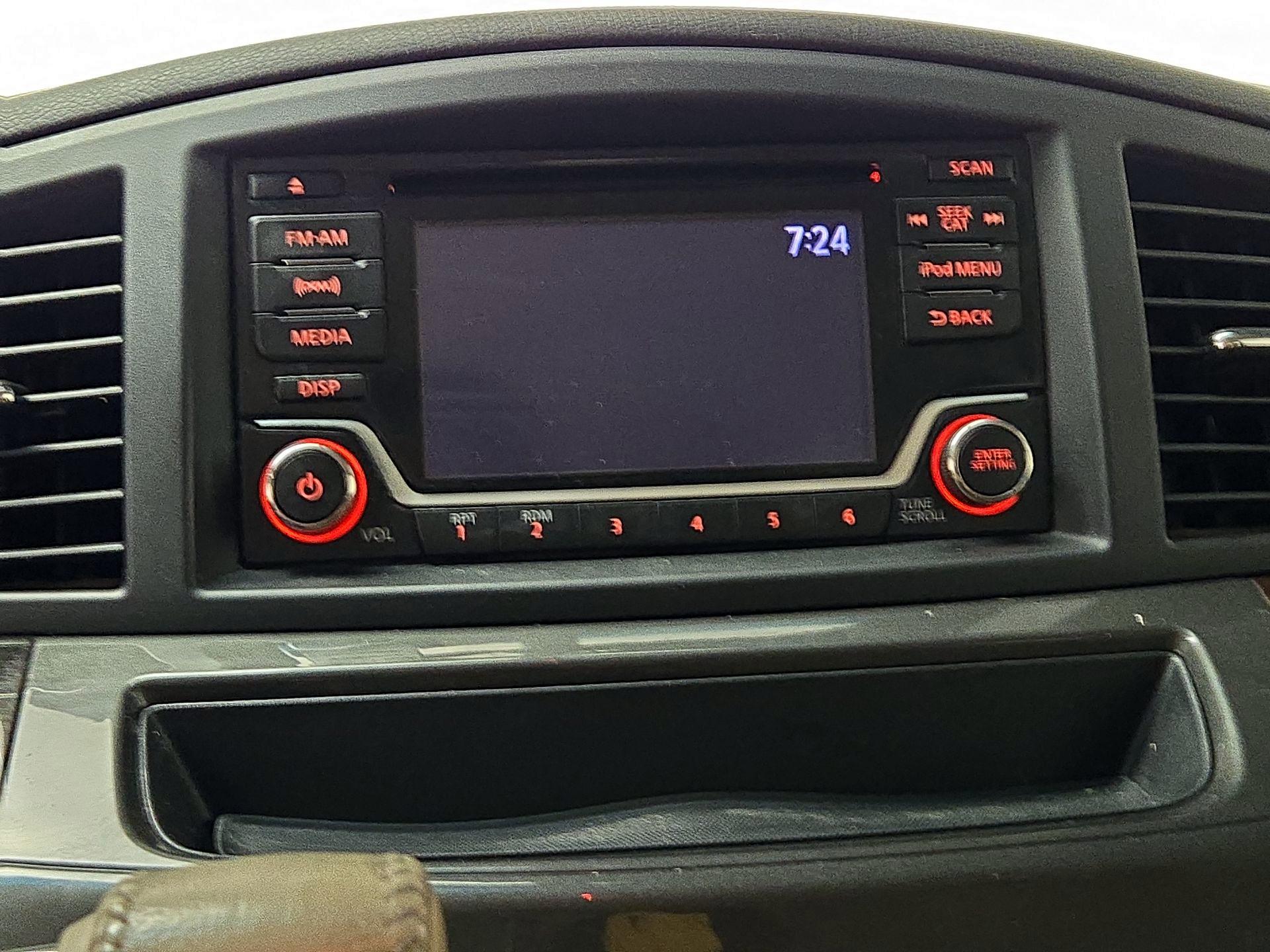Thumbnail: 2015 Nissan Quest - 15