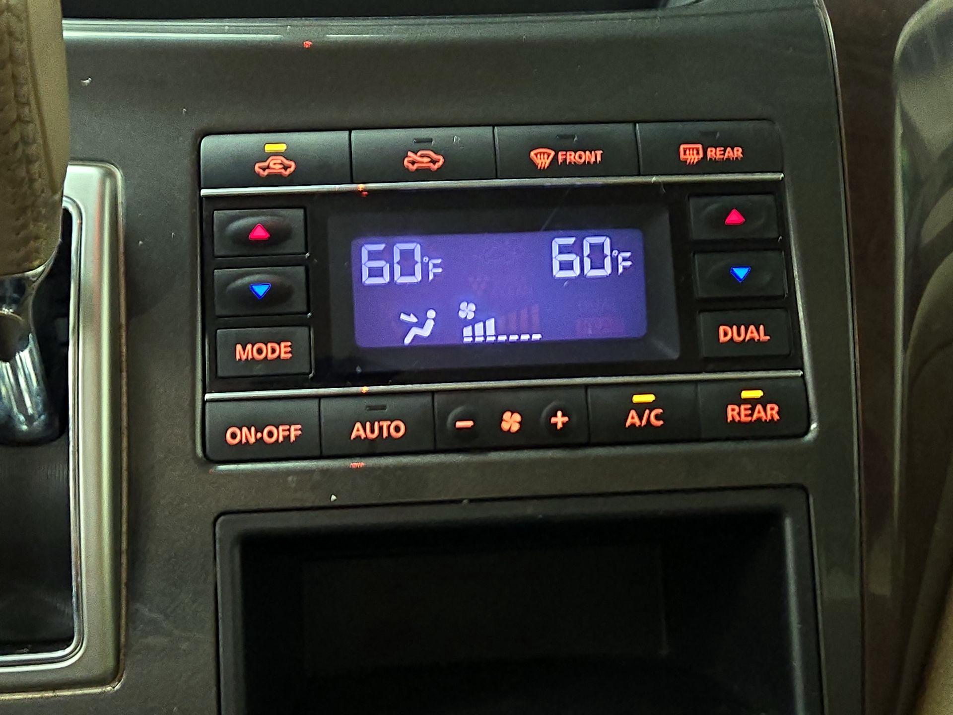 Thumbnail: 2015 Nissan Quest - 16
