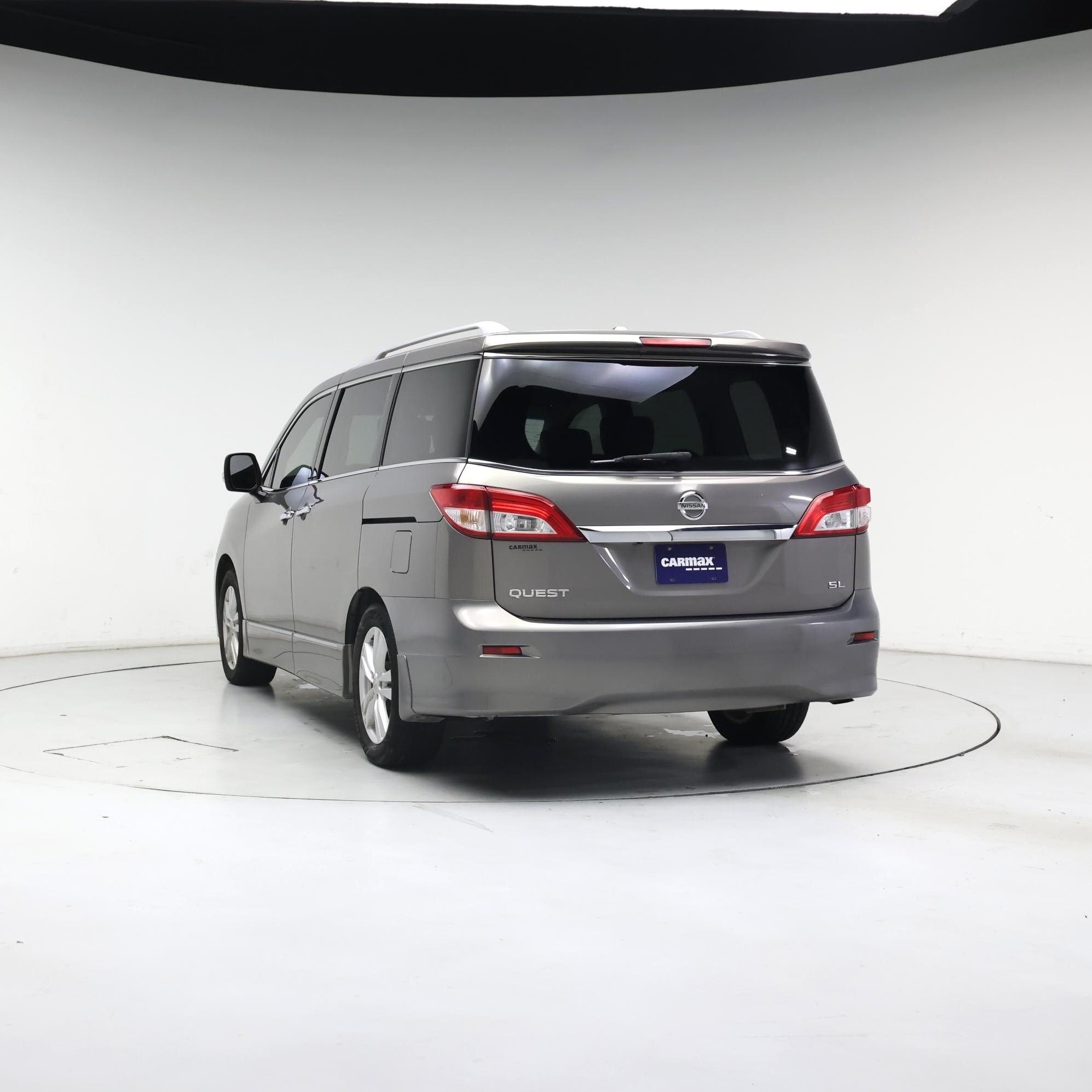 Thumbnail: 2015 Nissan Quest - 2