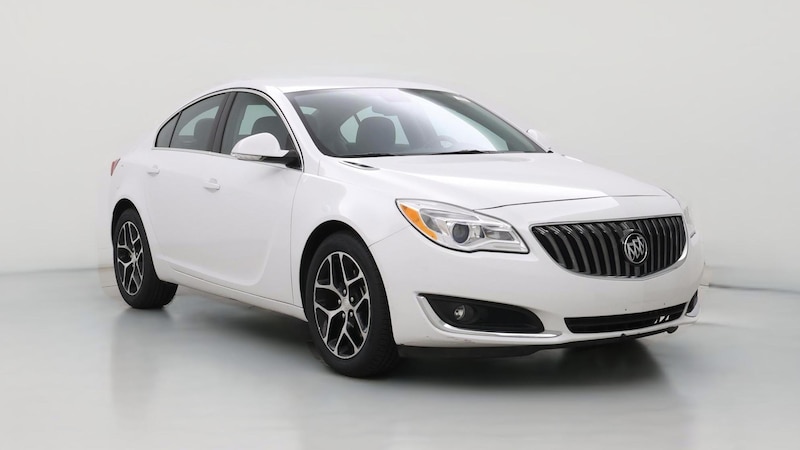 2017 Buick Regal Sport Touring Hero Image