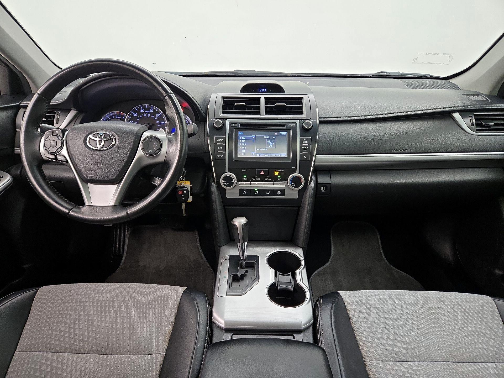 Thumbnail: 2014 Toyota Camry - 9
