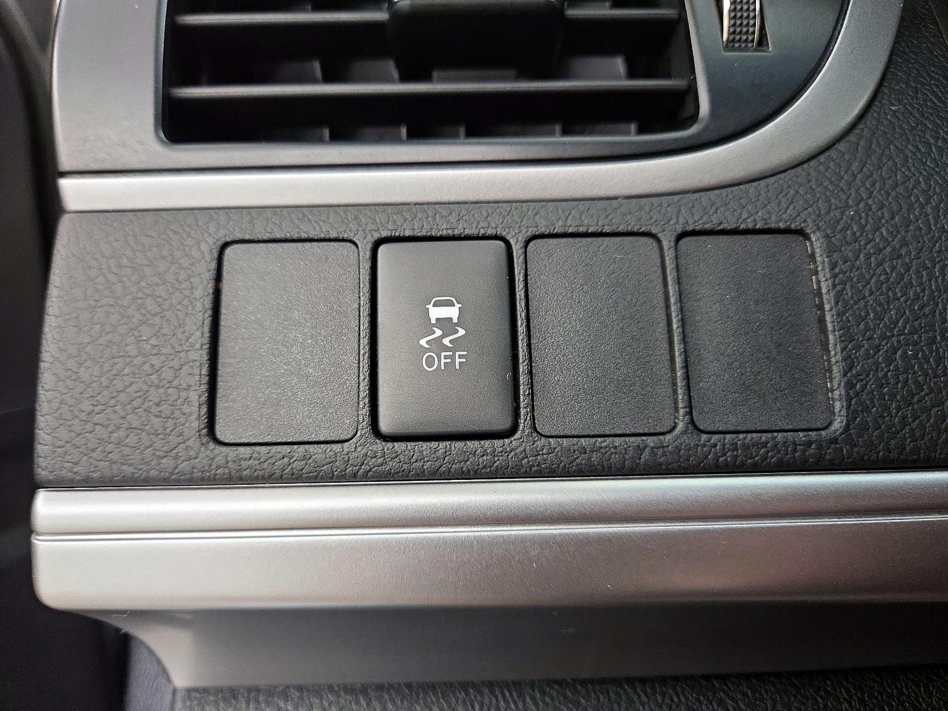 Thumbnail: 2014 Toyota Camry - 13