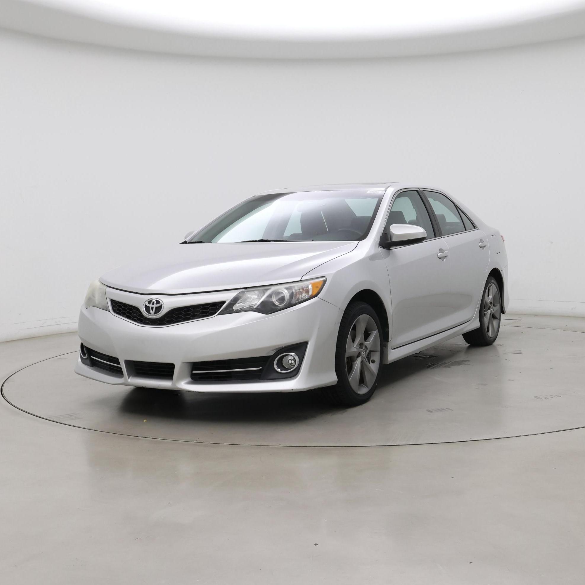 Thumbnail: 2014 Toyota Camry - 4